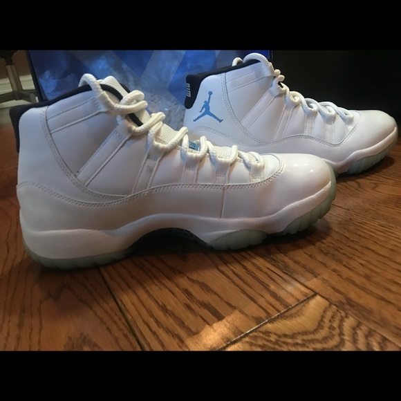 Jordan 11 Legend Blue size 9.5 OG all - Picture 5 of 9